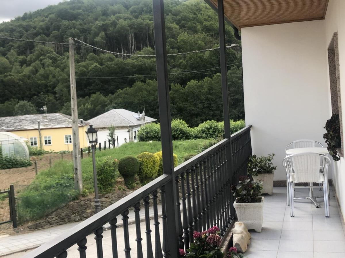 Habitaciones A Casa De Pepe Триакастела Екстериор снимка