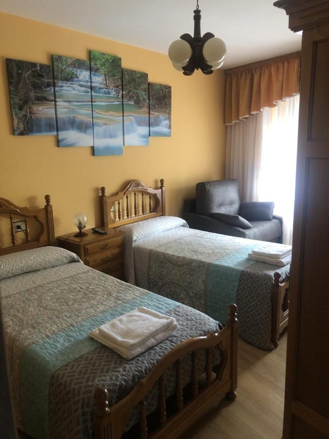 Habitaciones A Casa De Pepe Триакастела Екстериор снимка
