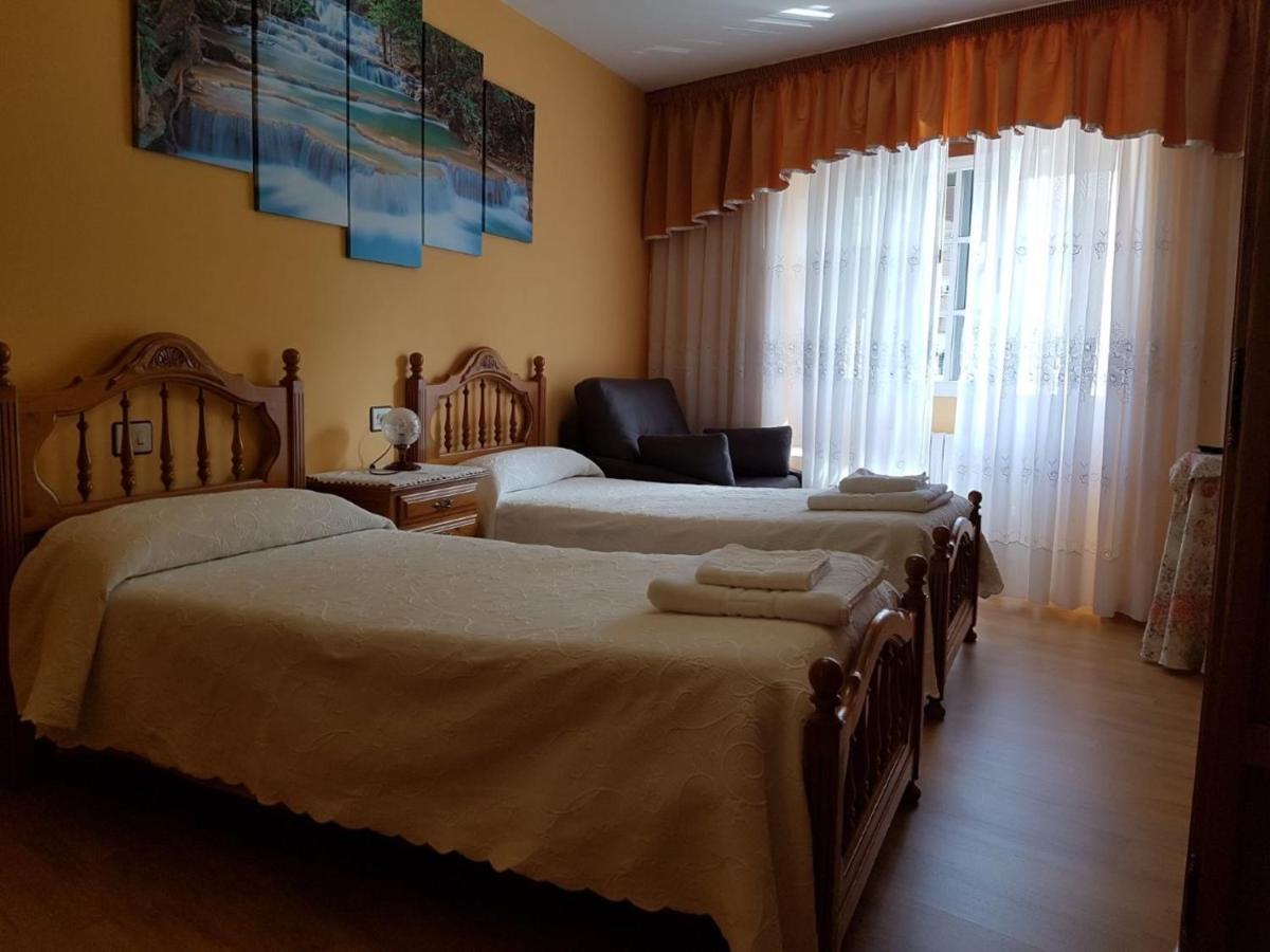 Habitaciones A Casa De Pepe Триакастела Екстериор снимка